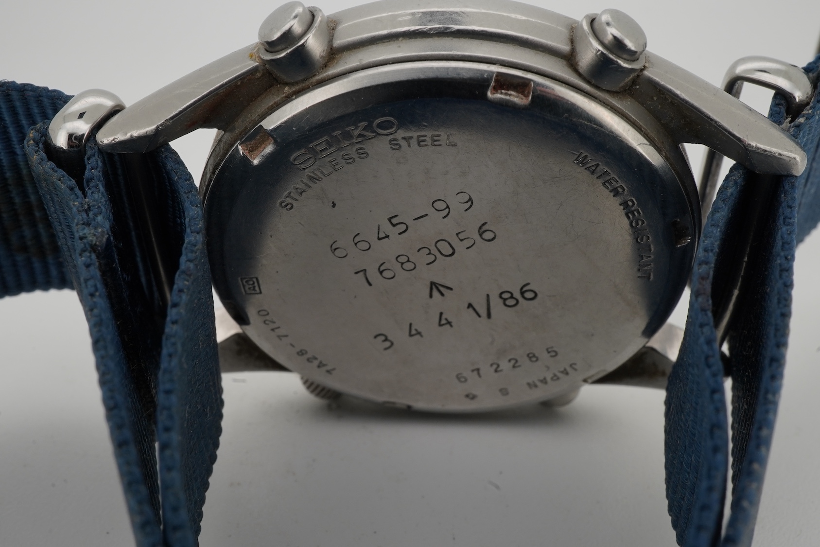 A mid 1980's stainless steel Seiko RAF military issue Generation 1 quartz chronograph wrist watch